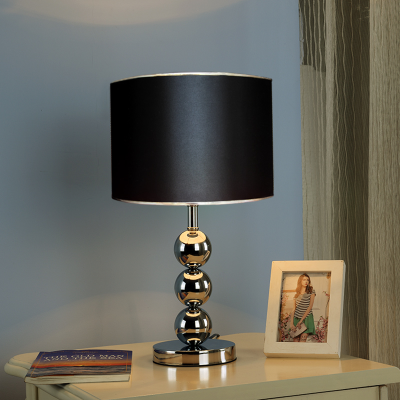 Desk Setup Wallpaper - Lampada da tavolo semplice creativa di