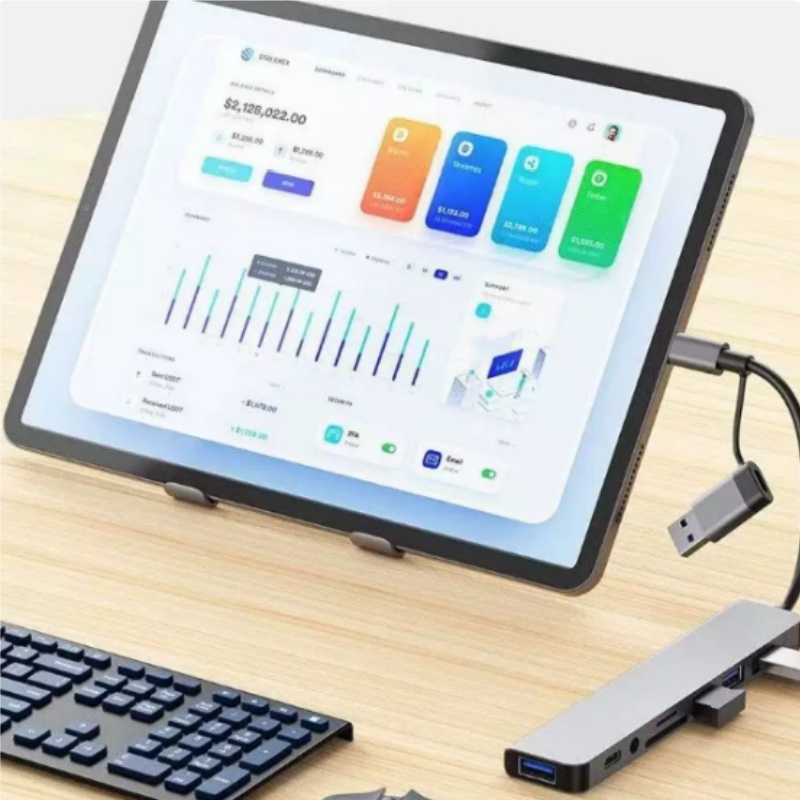 Hub USB-C 8-in-1 Multifunzione - Desk Setup Usb Hub recensione e prezzo