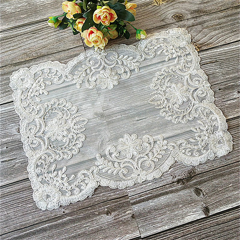 Europeo classico pizzo bianco  - Desk Setup Wallpaper recensione e prezzo